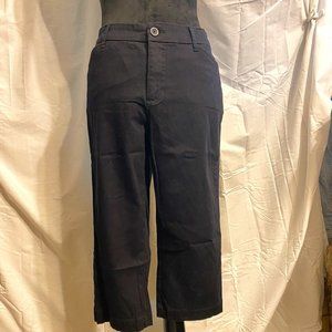 St. John's Bay Mid Rise Capris